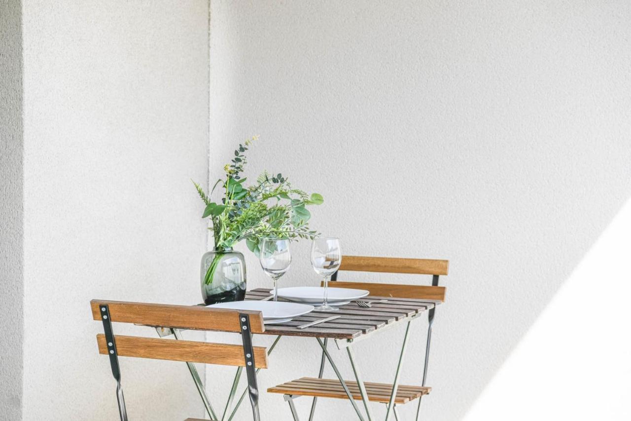 Appart Avec Terrasse Et Parking A 2 Min Du Metro Μασσαλία Εξωτερικό φωτογραφία